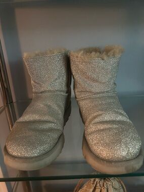 Glitter Shearling-Lined Short Boots - Sparkling Silver 7